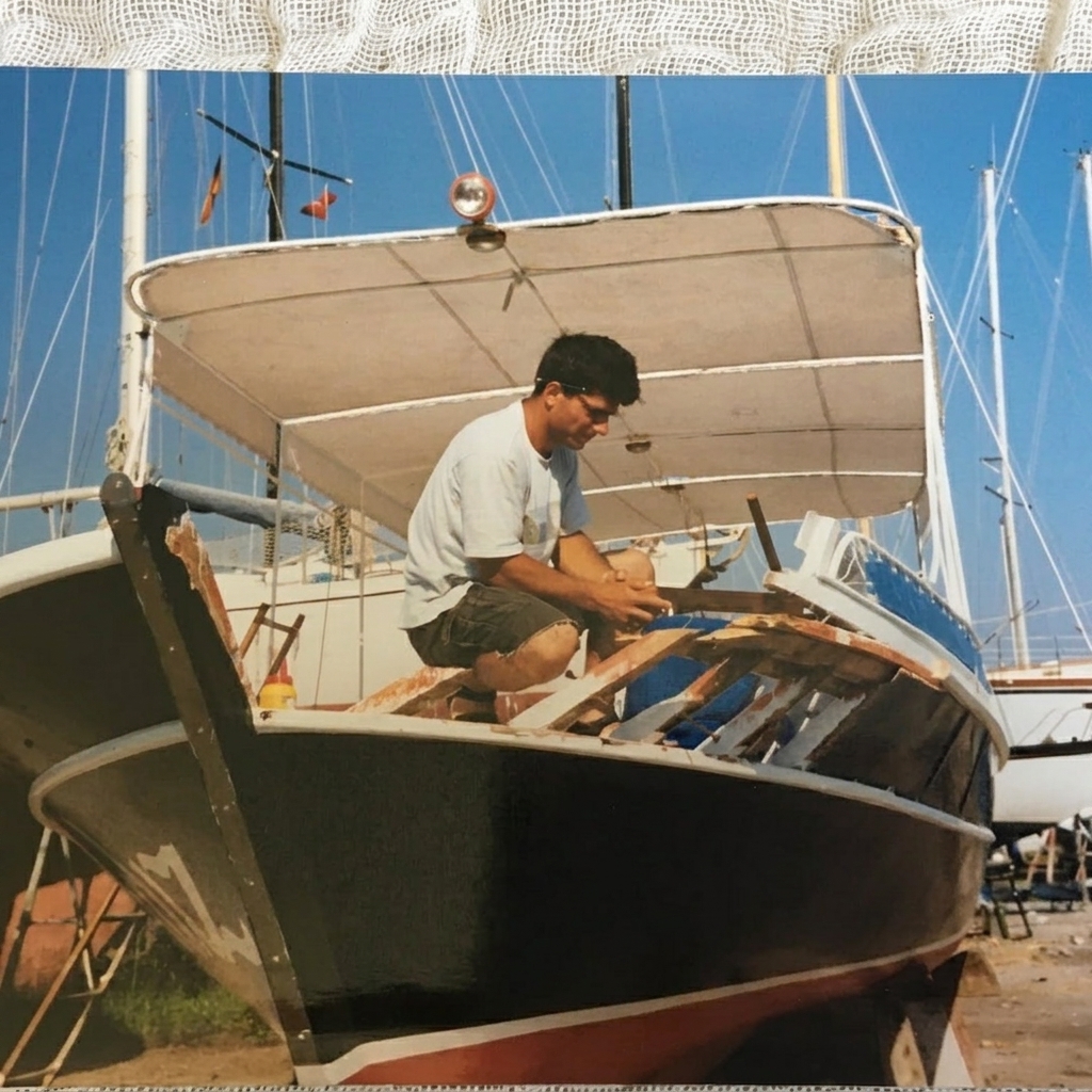 Atilla Sener constructing a wooden Bosphorus boat hull
